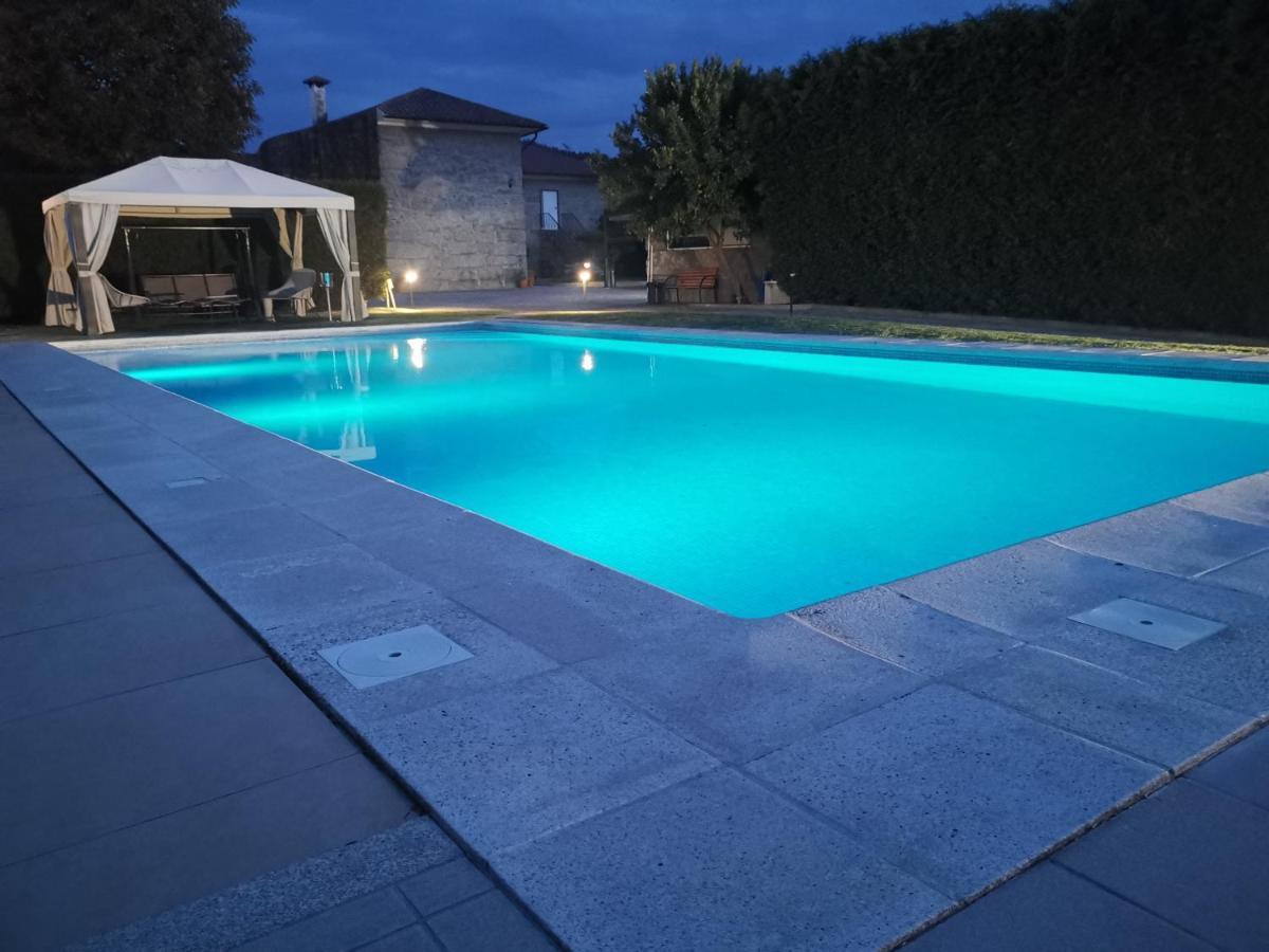 Villa Moura - Pool & Jacuzzi Póvoa de Lanhoso Buitenkant foto