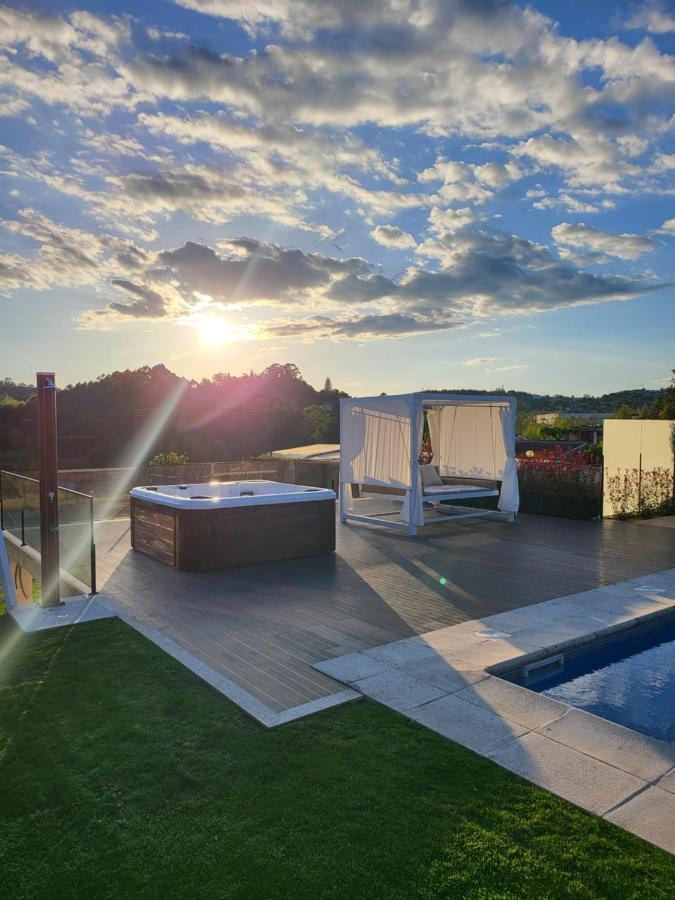 Villa Moura - Pool & Jacuzzi Póvoa de Lanhoso Buitenkant foto