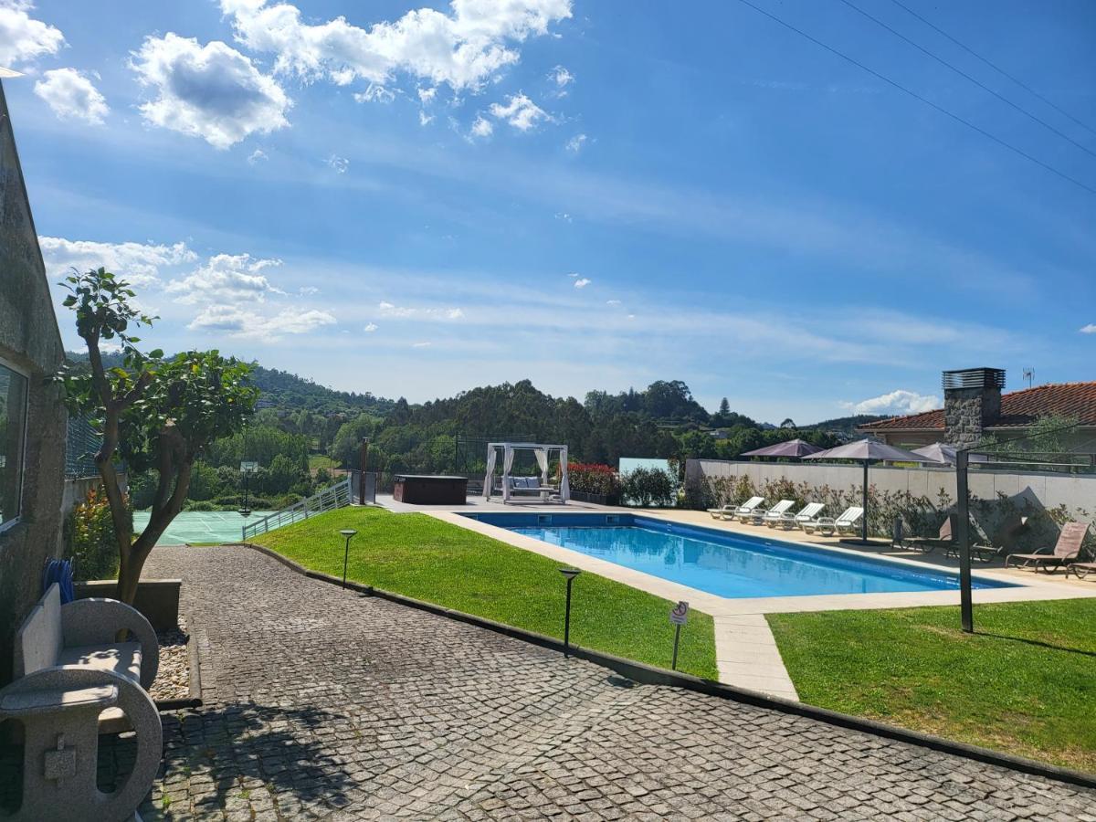 Villa Moura - Pool & Jacuzzi Póvoa de Lanhoso Buitenkant foto