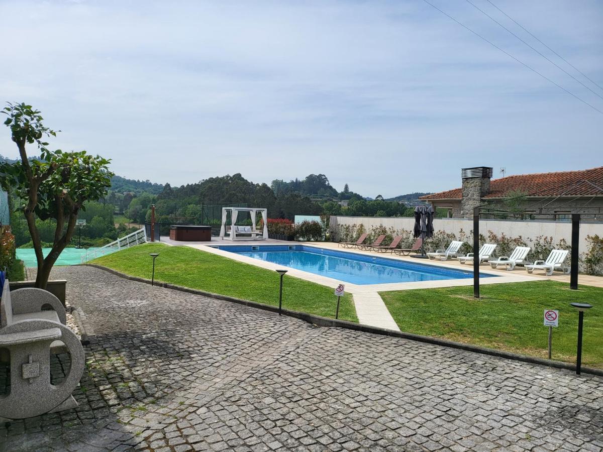 Villa Moura - Pool & Jacuzzi Póvoa de Lanhoso Buitenkant foto