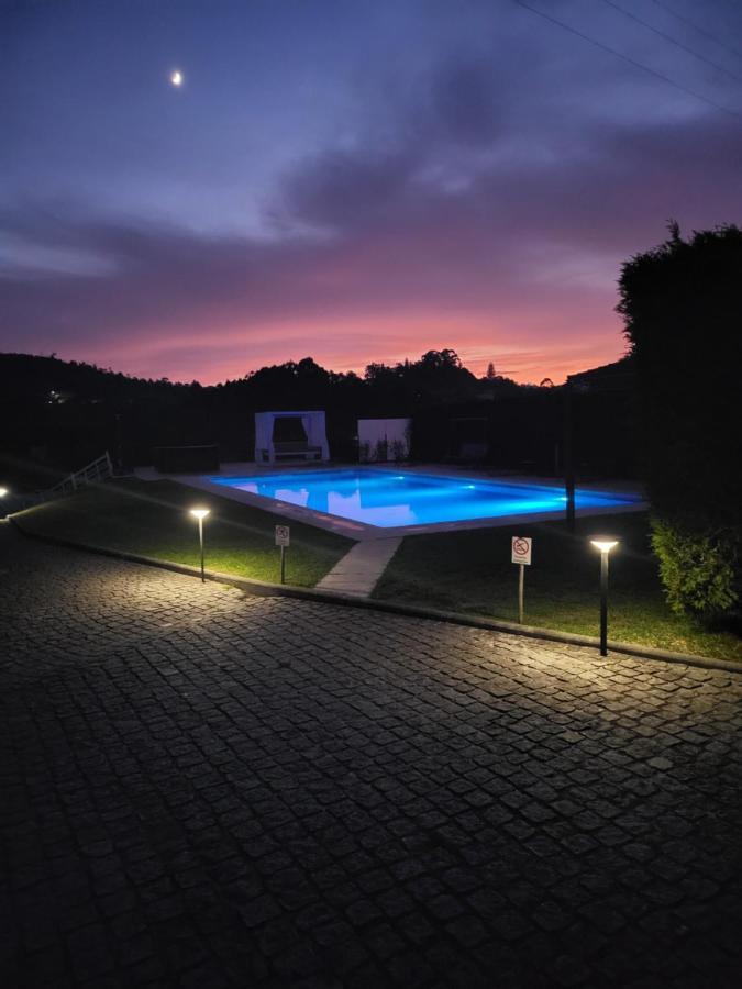 Villa Moura - Pool & Jacuzzi Póvoa de Lanhoso Buitenkant foto